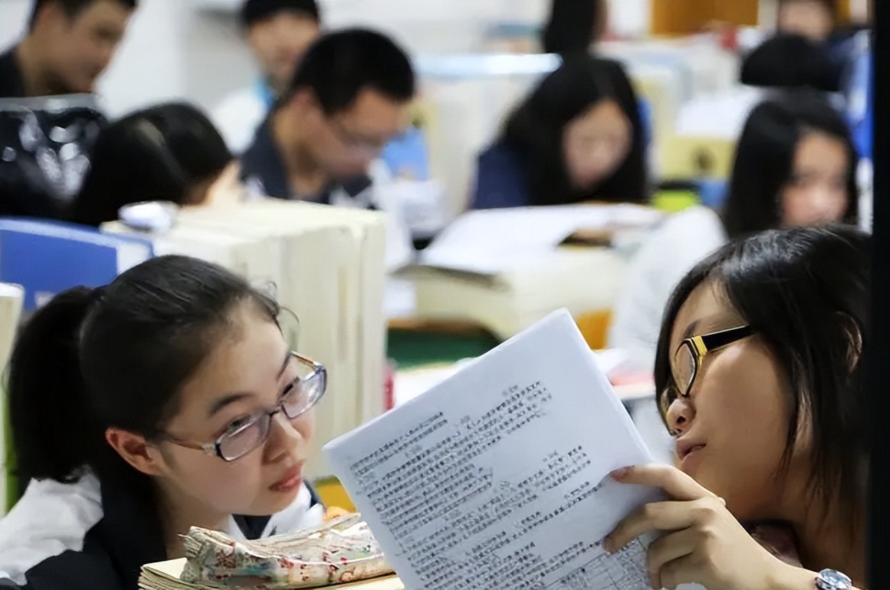 高考成绩和模拟考试成绩会差多少？985学霸给出答案，老师也认同