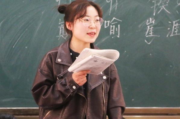 想当警察的学生有福了，2022警校招生有新规，政审范围有变动