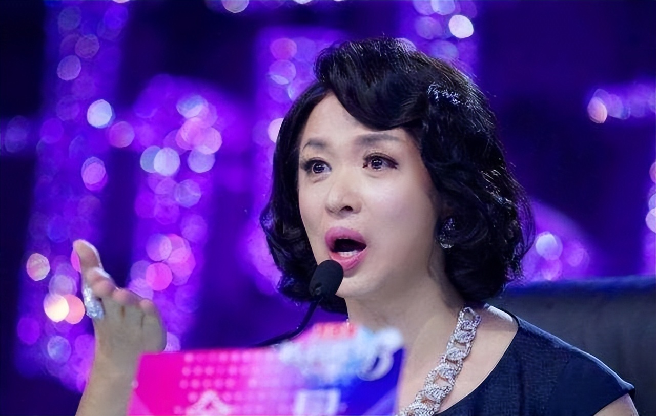 时代少年团遭闭麦，油漆当牛奶给人喝！娱圈的暗箱操作有多可怕？