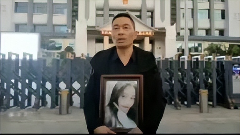 20年，南京女大学生遇害，凶手终被判执行死刑，曾想借精神病脱罪