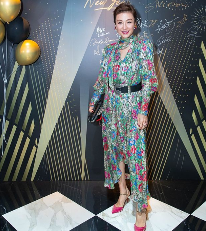 谭咏麟荧幕搭档罕露面！出家8年慈眉善目，62岁生日获港姐送蛋糕