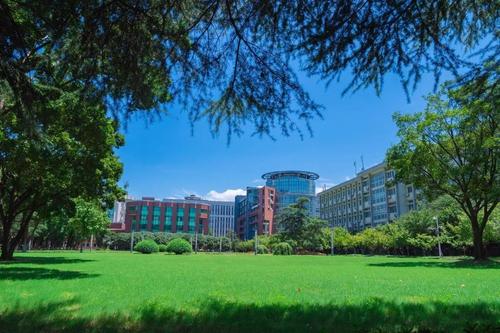 华中师范大学诡异事件：女生宿舍总显得阴森碜人