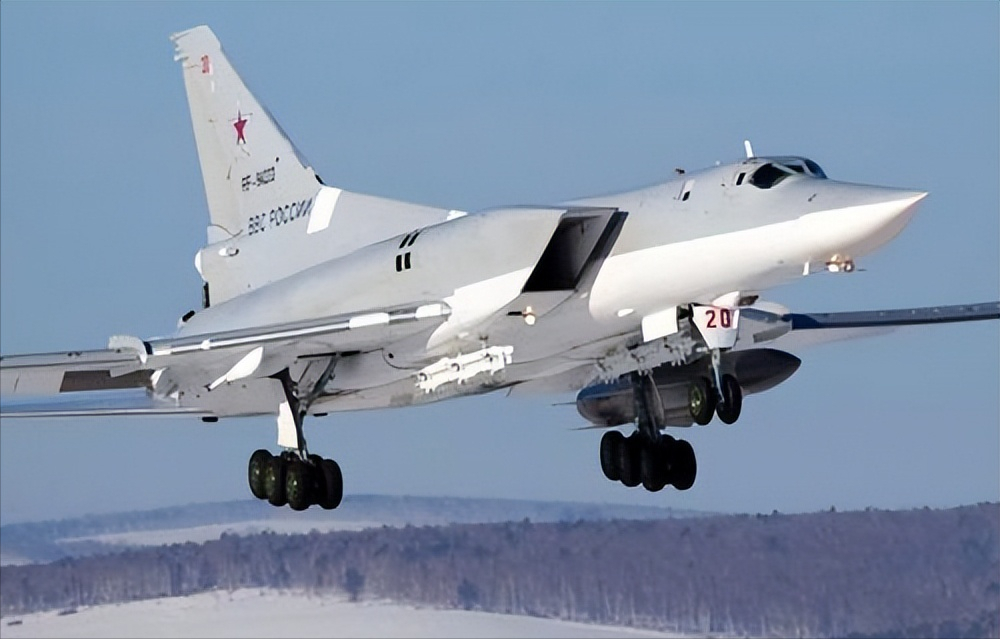 ӡǿ֮һսԺըͼ-142M3ܡ