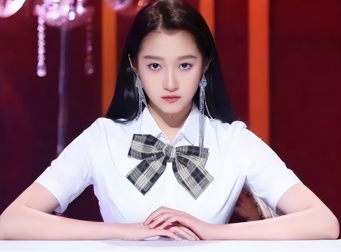 明星也喜欢“体制内”，陈晓成功上岸，原来宇宙的尽头是考编