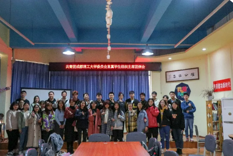 保研985，获央视新闻采访！四川气质女学霸“火”了，颜值超高！