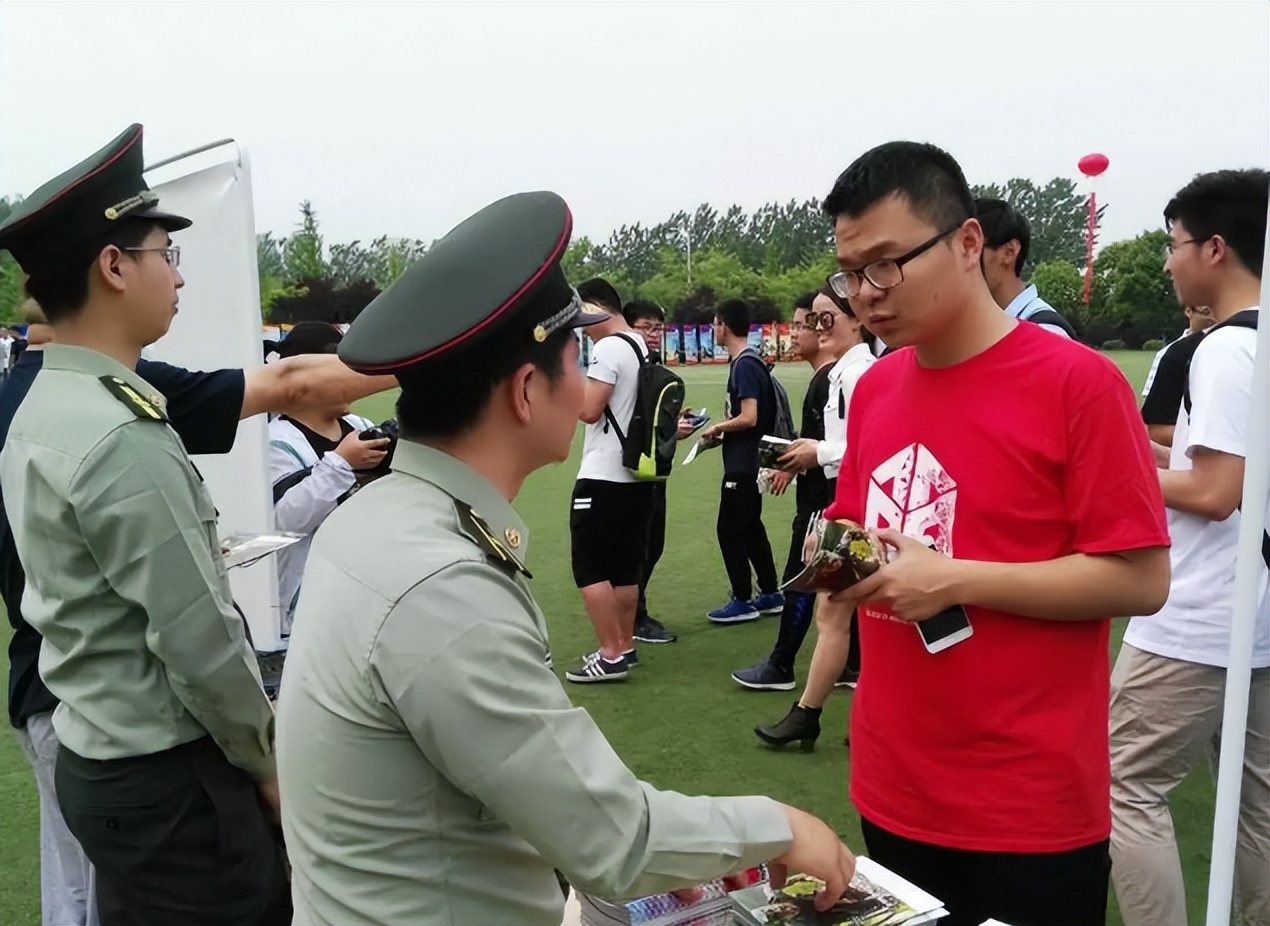 适合普通家庭学生选择的6个专业，好就业收入高，发展前景也不差