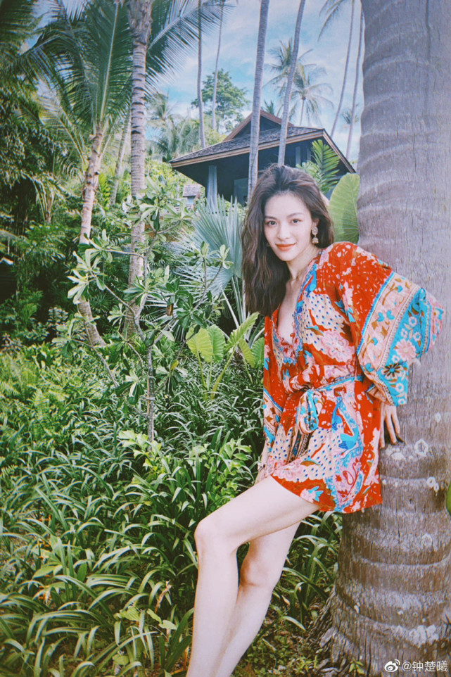 钟楚曦：中性风、法式风、港风，你想要的我都有