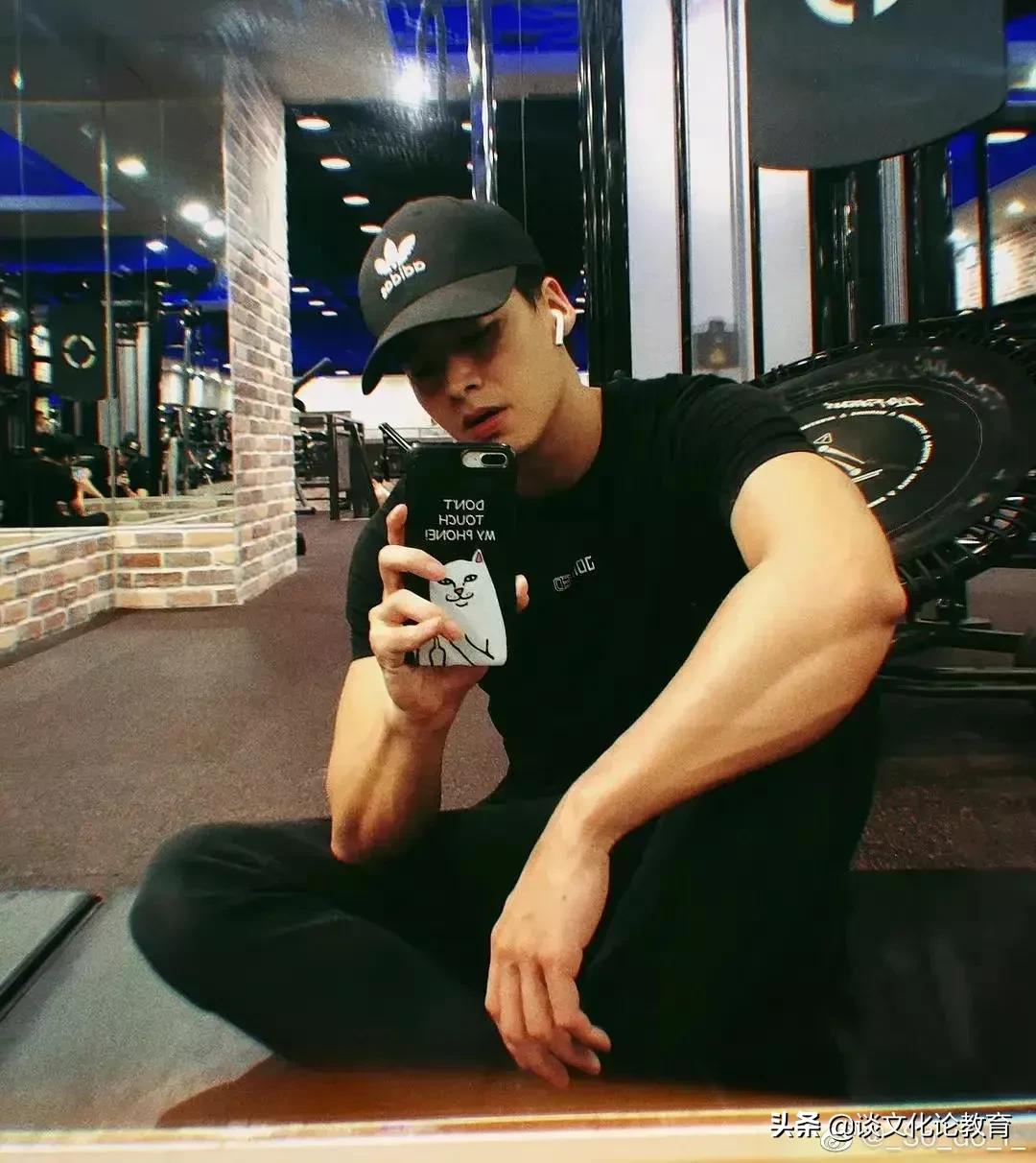 域外/恐怖影片《咒》的男主角林敬伦，潜力有多大