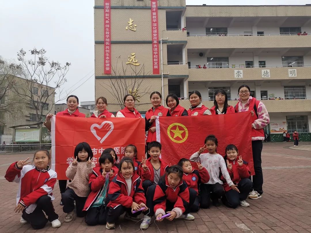 当“天使白”遇见“志愿红”，惠景人这样学雷锋