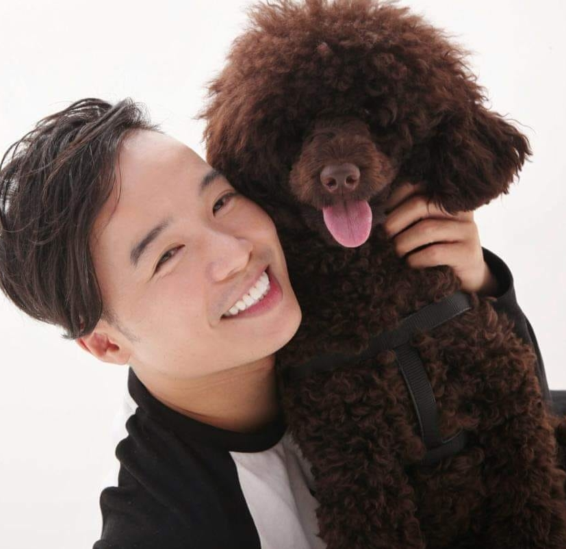 香港艺人梁家荣突发心脏病猝逝年仅38岁，最后发文向网友求助