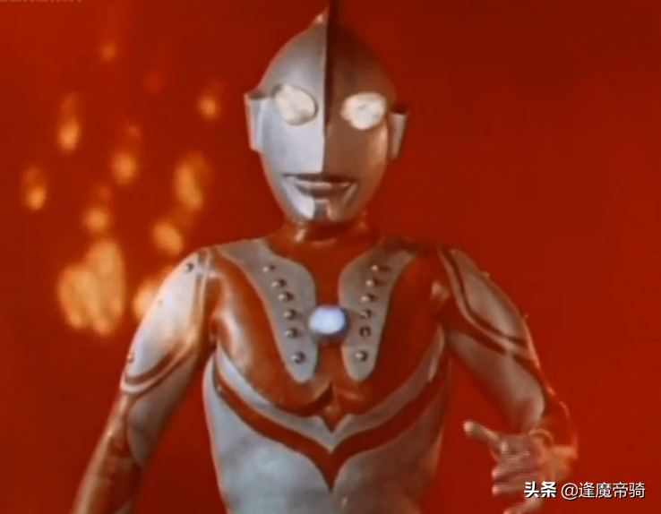 佐菲奧特曼為何沒有自己的TV版？ 圓谷給他的“設定”，就是答案