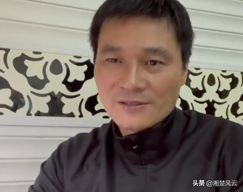 国足将战沙特男足今晚几点开打（晚上23点，国足对阵沙特！李毅拱手拜托教练和球员，为行业争口气）