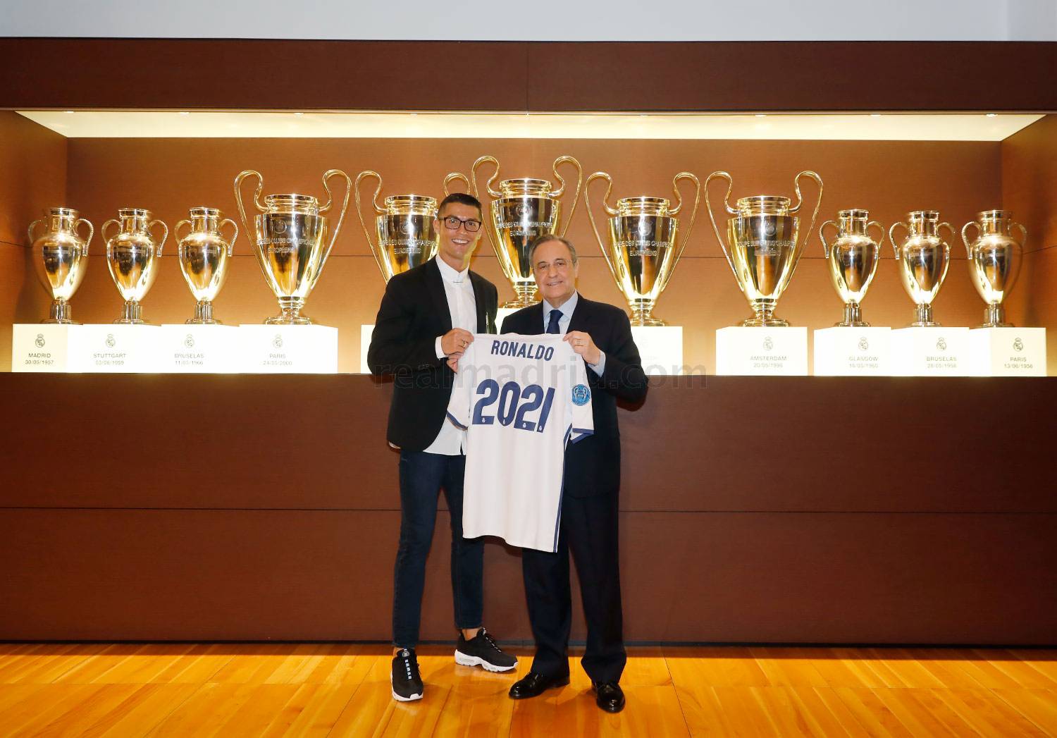 足球影响力最大的球星（有史以来，影响力最大的足球运动员是谁？）