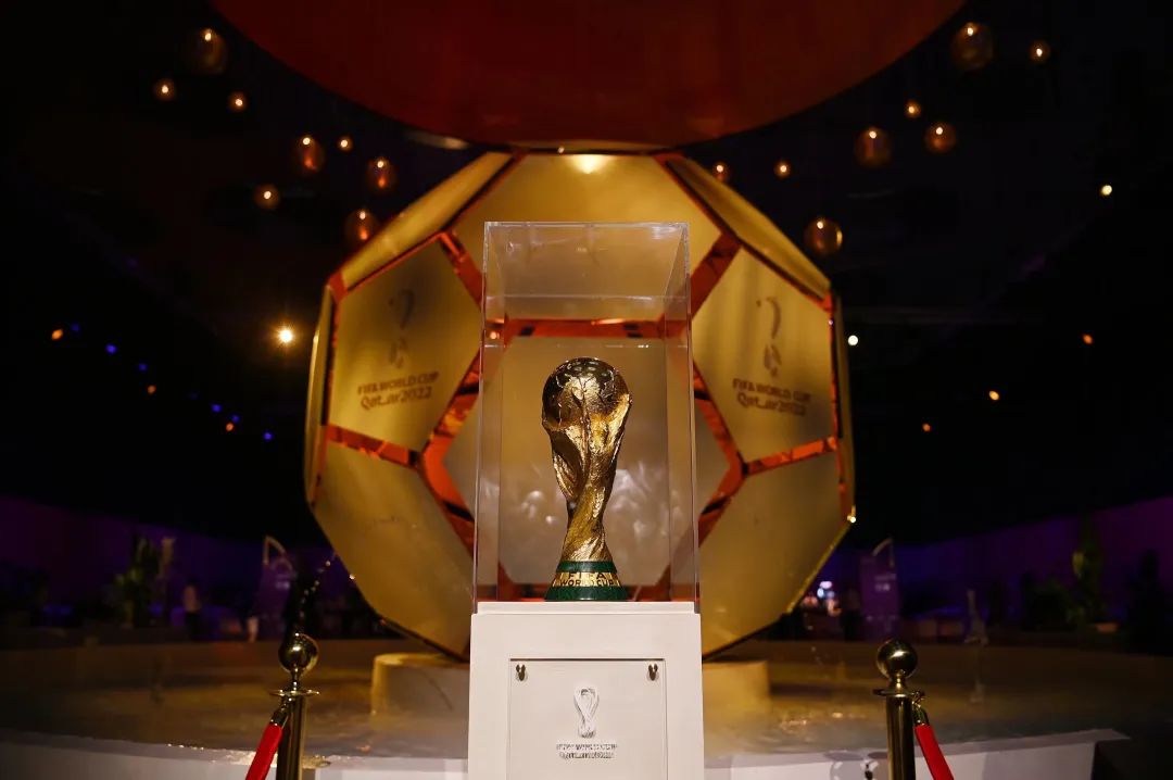 世界杯为什么分8个小组(2022卡塔尔世界杯分组出炉！西、德、日造就“死亡之组”)