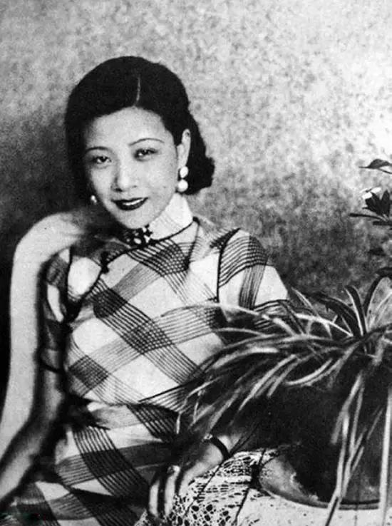 《黄金时代》女主阮玲玉:从巨星到悲剧人物的人生轨迹