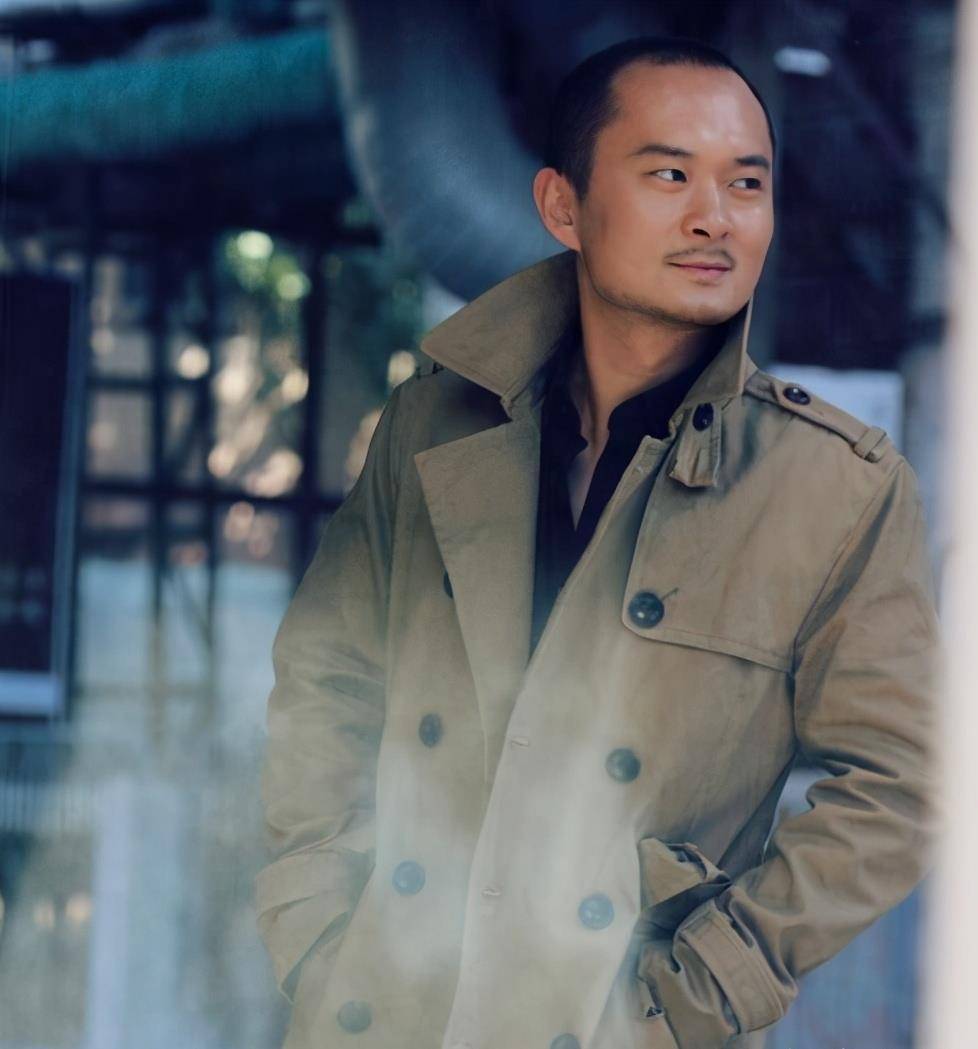 41岁结婚生子,44岁与田亮宣布离婚,被丈夫骂同性恋的她现如何?