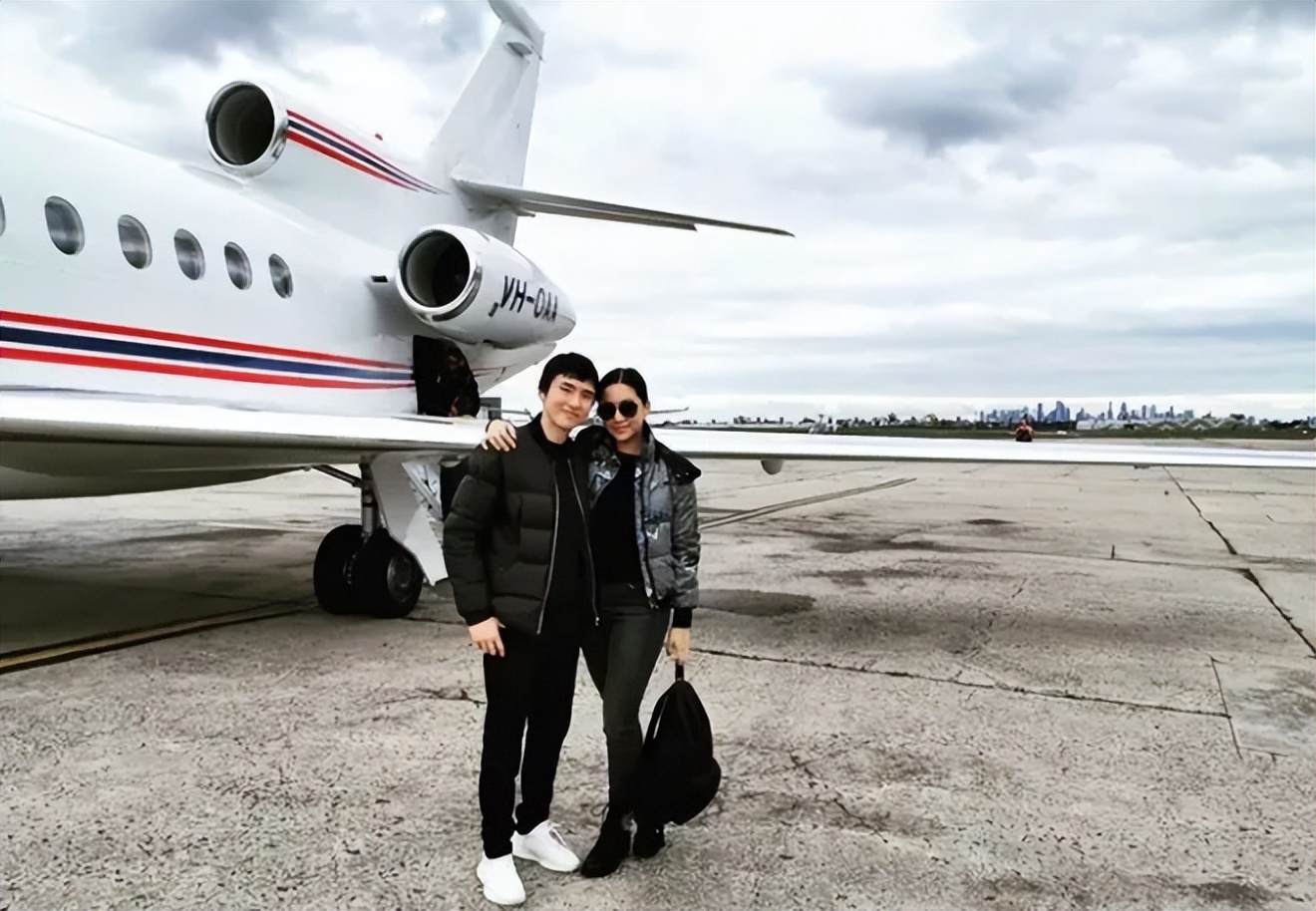 "好命儿媳"汪圆圆:出身模特嫁百亿豪门,3年抱3娃被宠上天