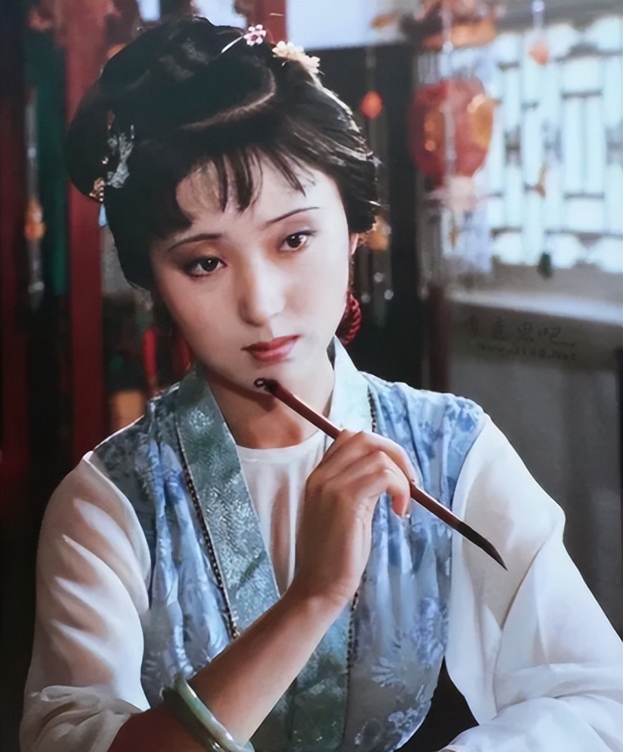 老一辈的顶级审美,《红楼梦》中个个是美女,网友:别翻拍了