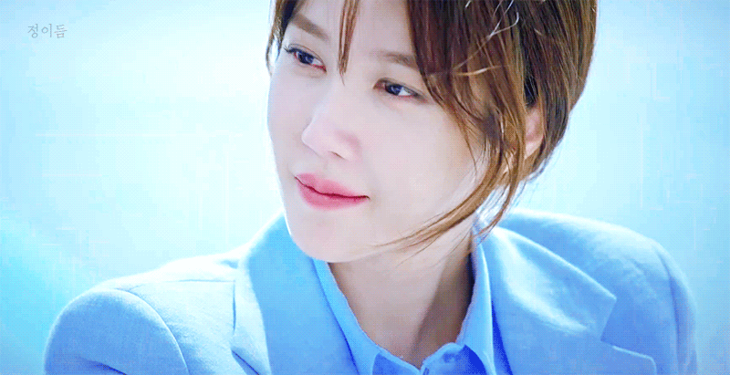 还记得《顶楼》里"沈秀莲"扮演者李智雅吗她的人生比剧情狗血-蘑菇号