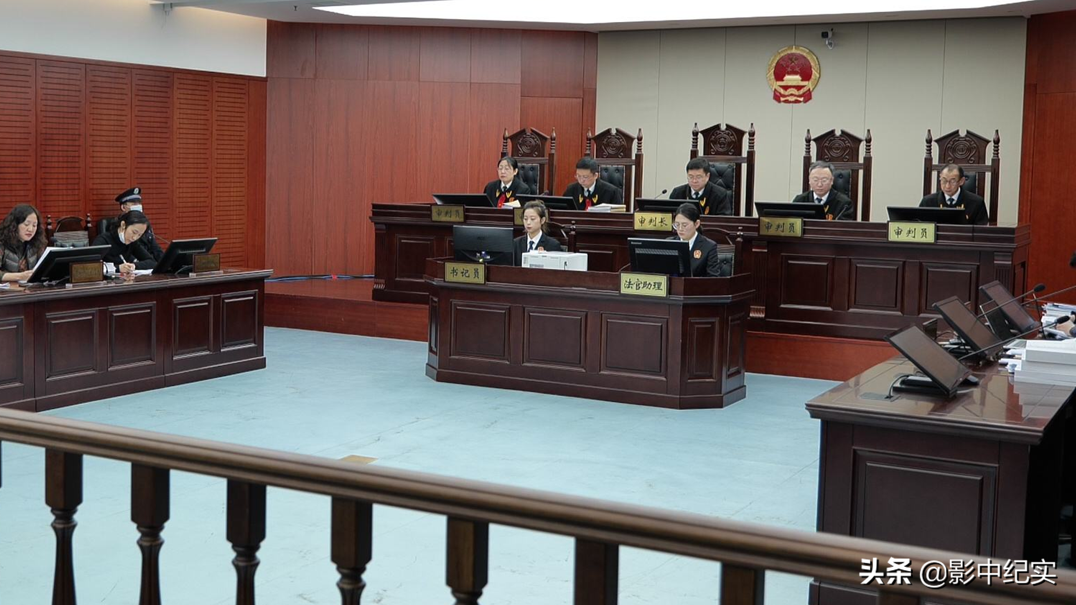 2016年11岁小学生肇事逃逸致人死亡，牵出四方失责人员，法院咋判