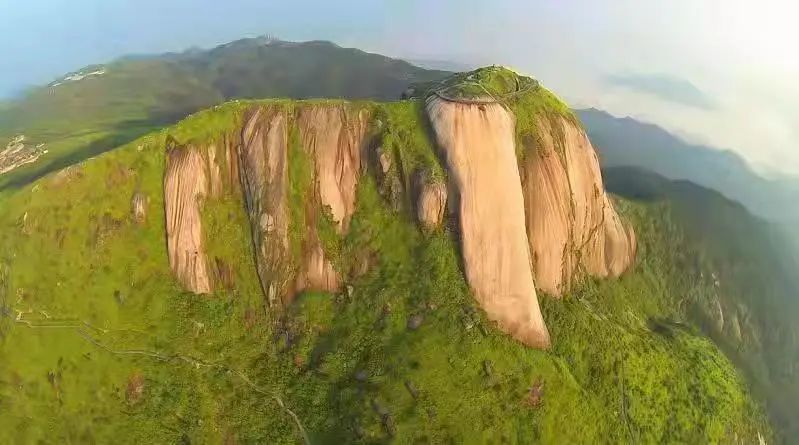 青山绿水是无价之宝这个五一来金铙山赏杜鹃、看云海