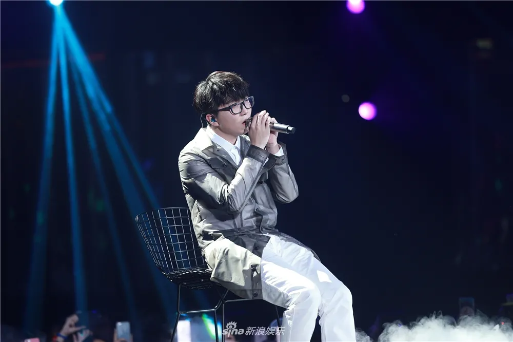 从男护士到好歌手，母亲离开10年以后，毛不易终于可以让她放心了