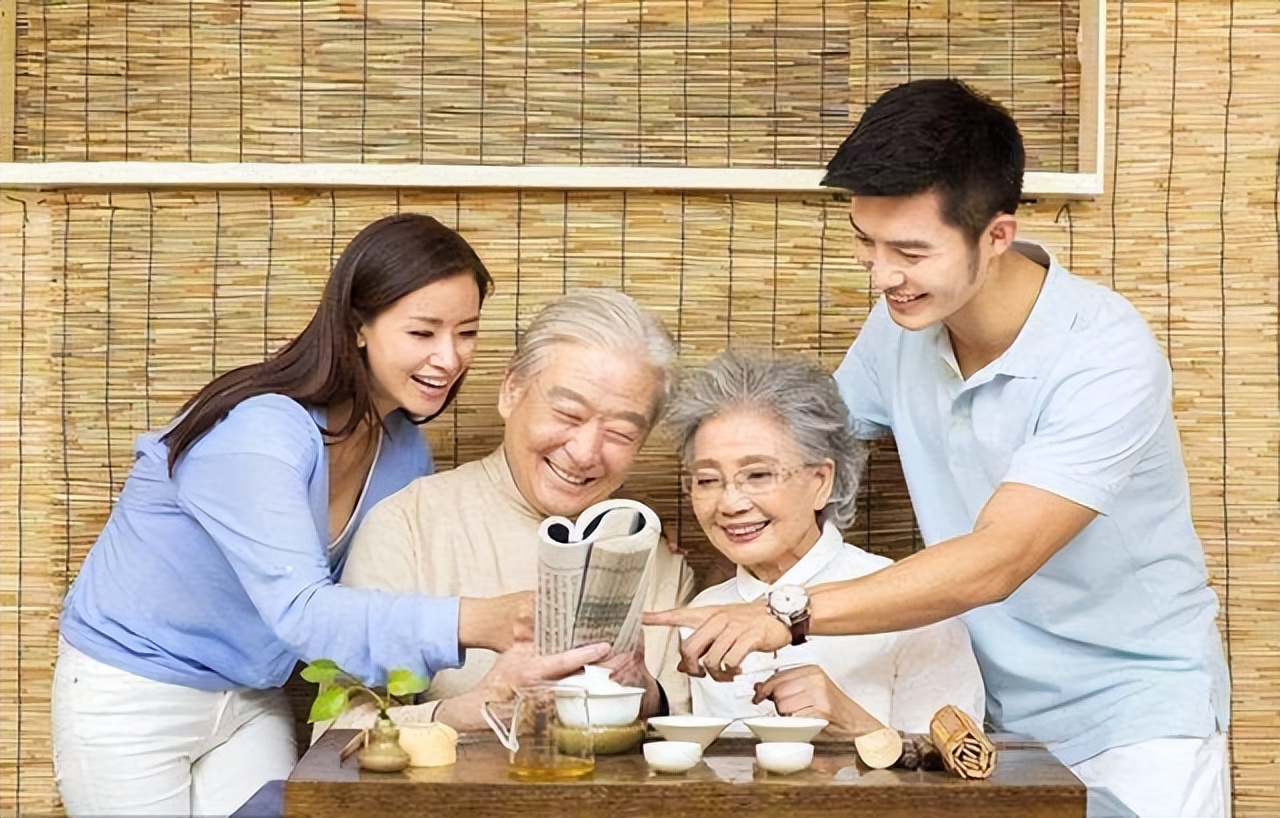 几种“新型养老”方式正流行，不用子女出力，父母晚年也能享福