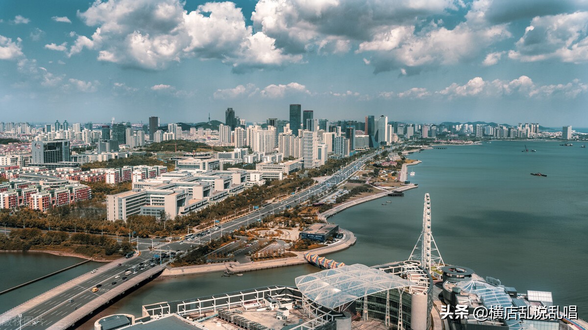 青岛开发区(山东青岛黄岛楼市的危机，回不去的房价，黄岛区楼市的潜力与未来)