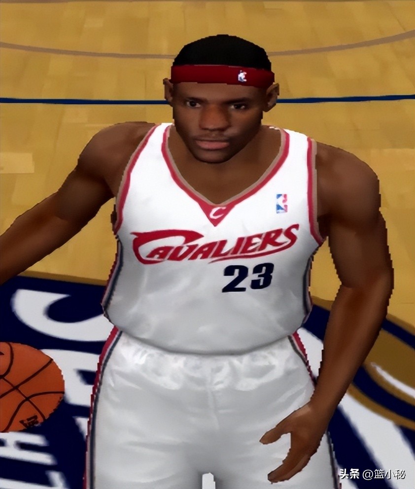 nba以前的游戏有哪些（NBA2K：2K4-2K22中詹姆斯的系列模型变化如何？曾经多少人的青春）