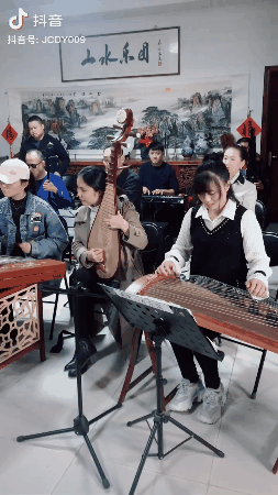 欢脱！民乐版“冰墩墩”背后，这群残疾人用音乐奏响冬奥梦