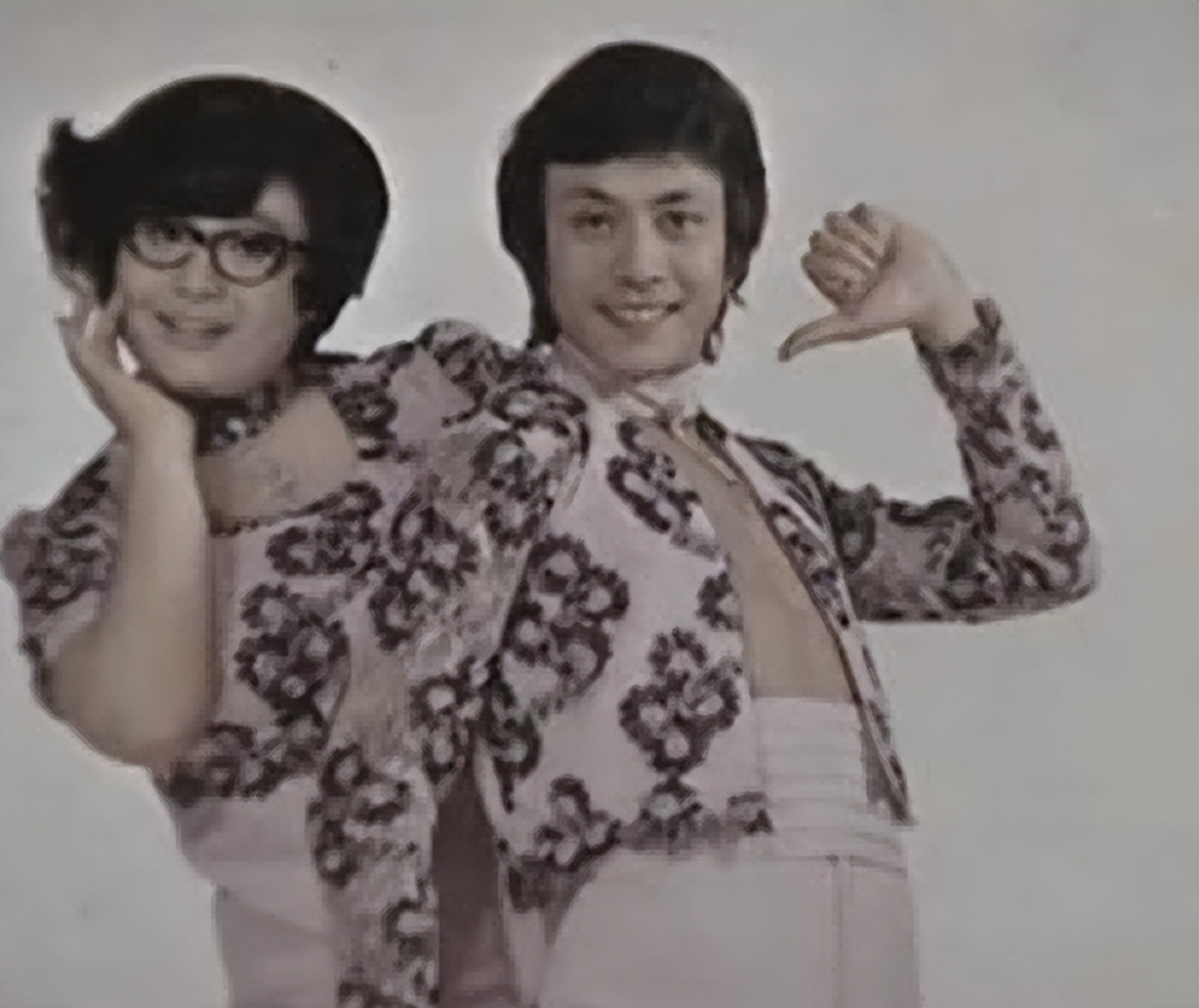 一手好牌却打得稀烂，这8位“高开低走”的港星，个个不值得原谅