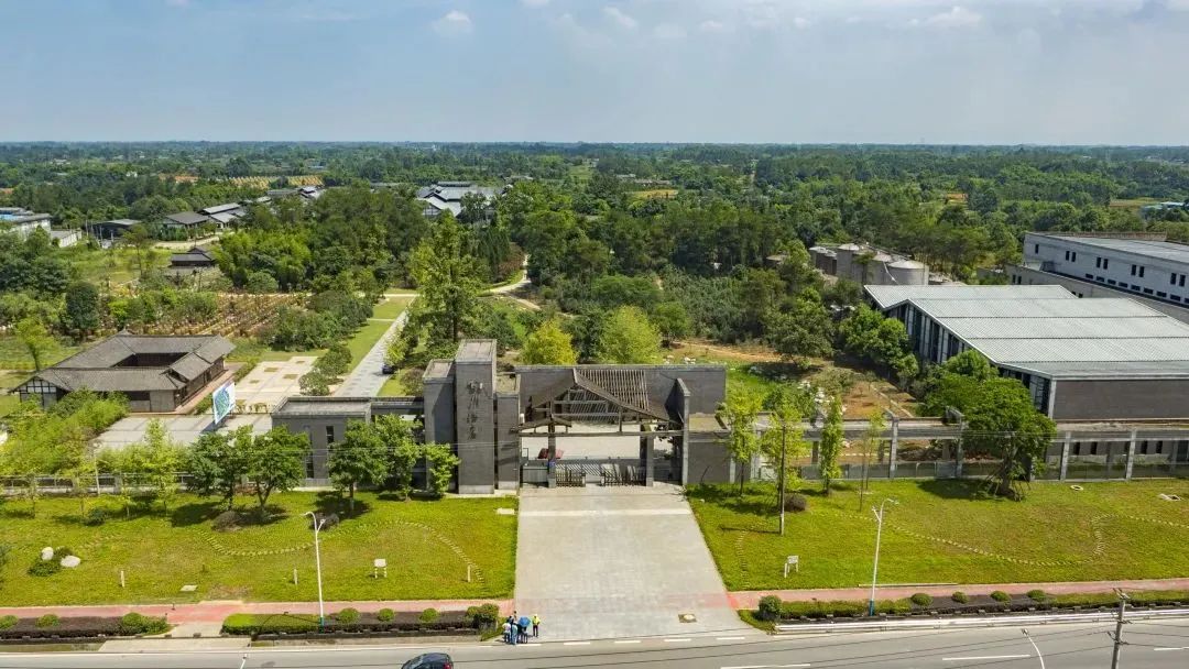 从原酒基地到酒庄集群，邛酒未来可期