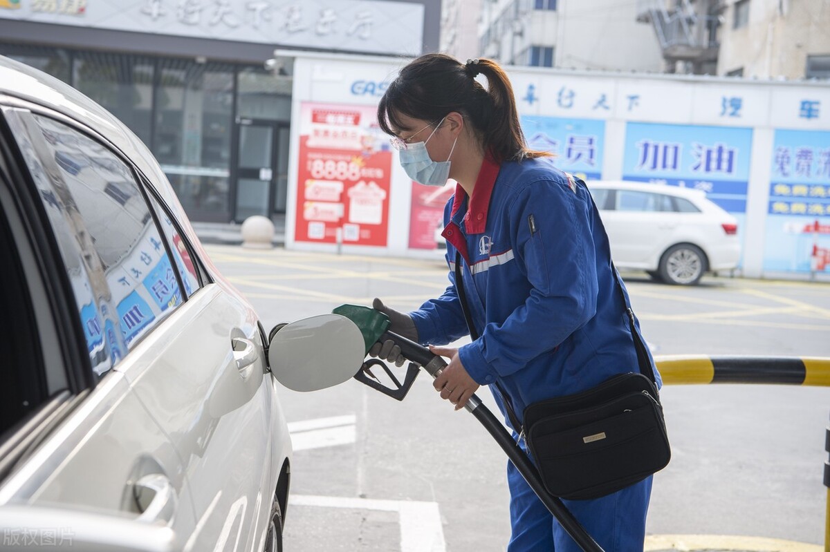 今晚油价大涨｜2022年3月17日全国最新92、95汽油价格，柴油价格
