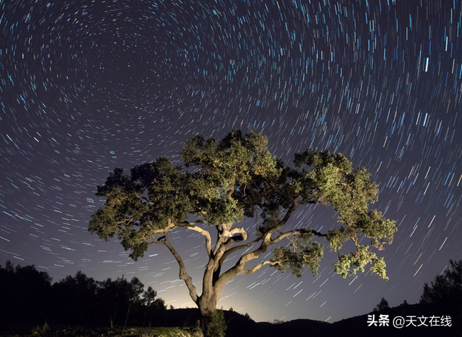 宇宙法则十大定律（宇宙法则十大定律 28定律）-第11张图片-华展网