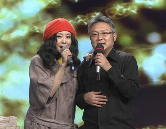 54岁《红楼梦》晴雯近况，替夫还债千万！泪崩自述丈夫死后租房住