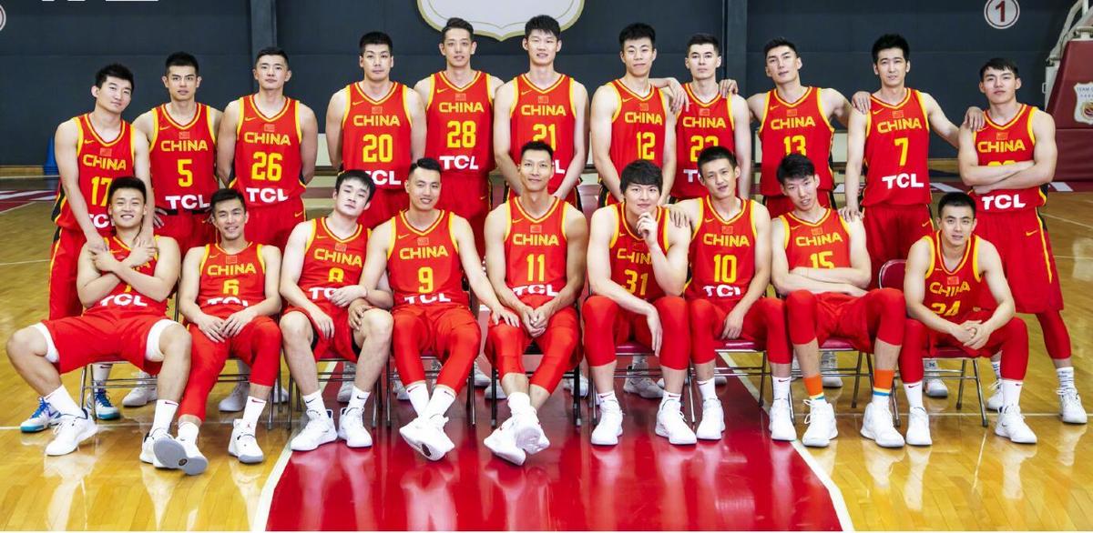 历届亚运会男篮名单(历届中国男篮队长都是谁？姚明当过吗，那王治郅和易建联呢？)
