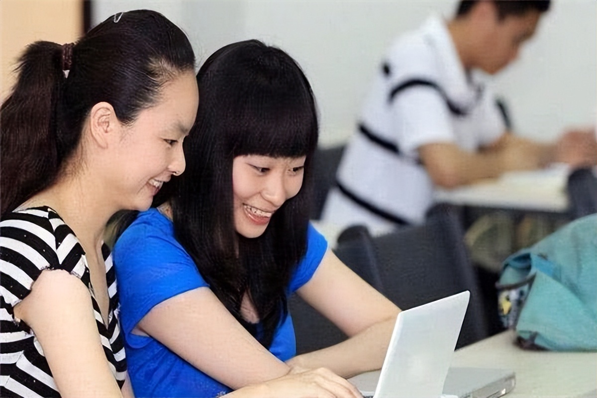 跨专业考研成趋势，跨专业考生到底做哪些准备？跨考生要注意