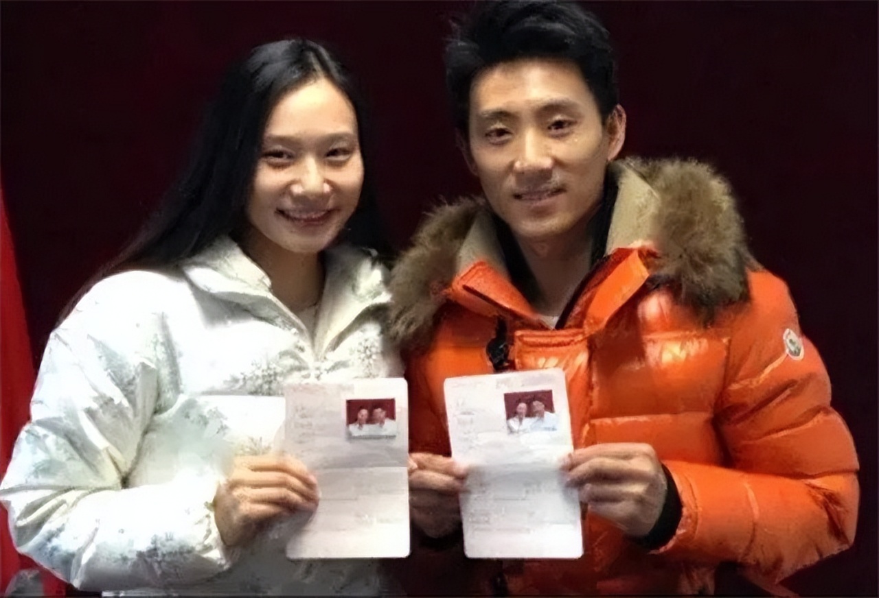 奥运冠军滕海滨(体操女神张楠:倒追奥运冠军滕海滨,如今一家三口幸福