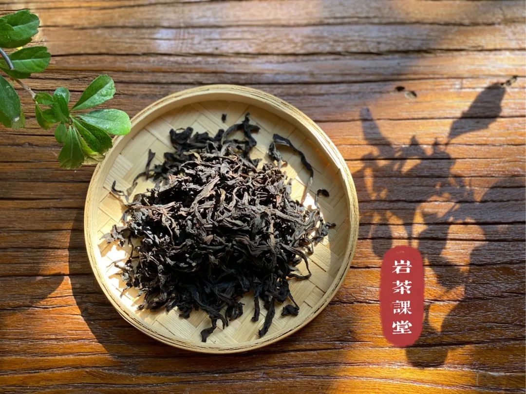 岩茶里，肉桂怎么区分好坏？听听老茶客的实话，都是踩坑后的血泪