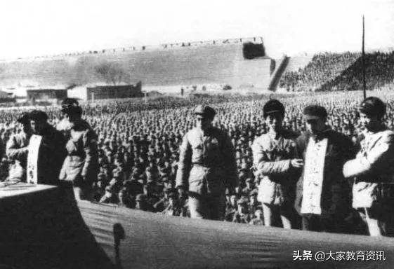 建国后，河北公审大贪污犯刘青山、张子善 ，判处死刑，立即执行