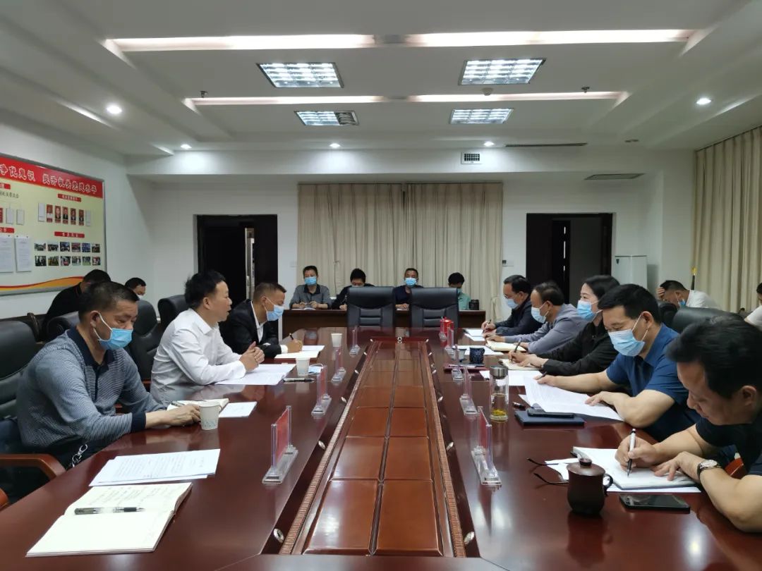 黄雪鸿赴市畜牧水产中心、市库区移民中心走访调研