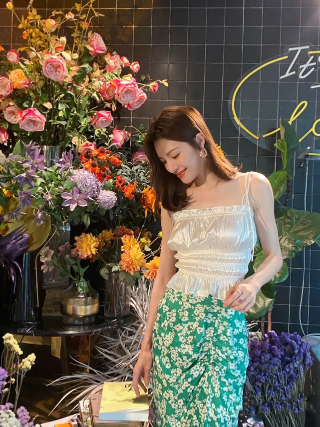 钟楚曦：中性风、法式风、港风，你想要的我都有