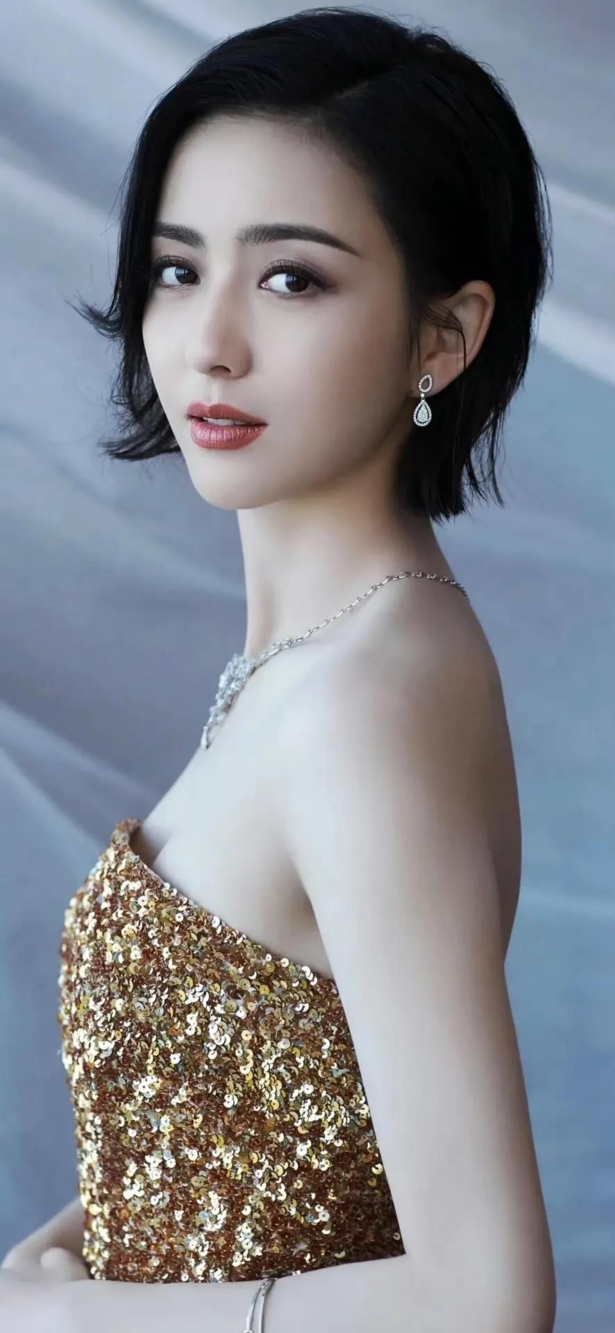 佟丽娅性感写真,人间尤物