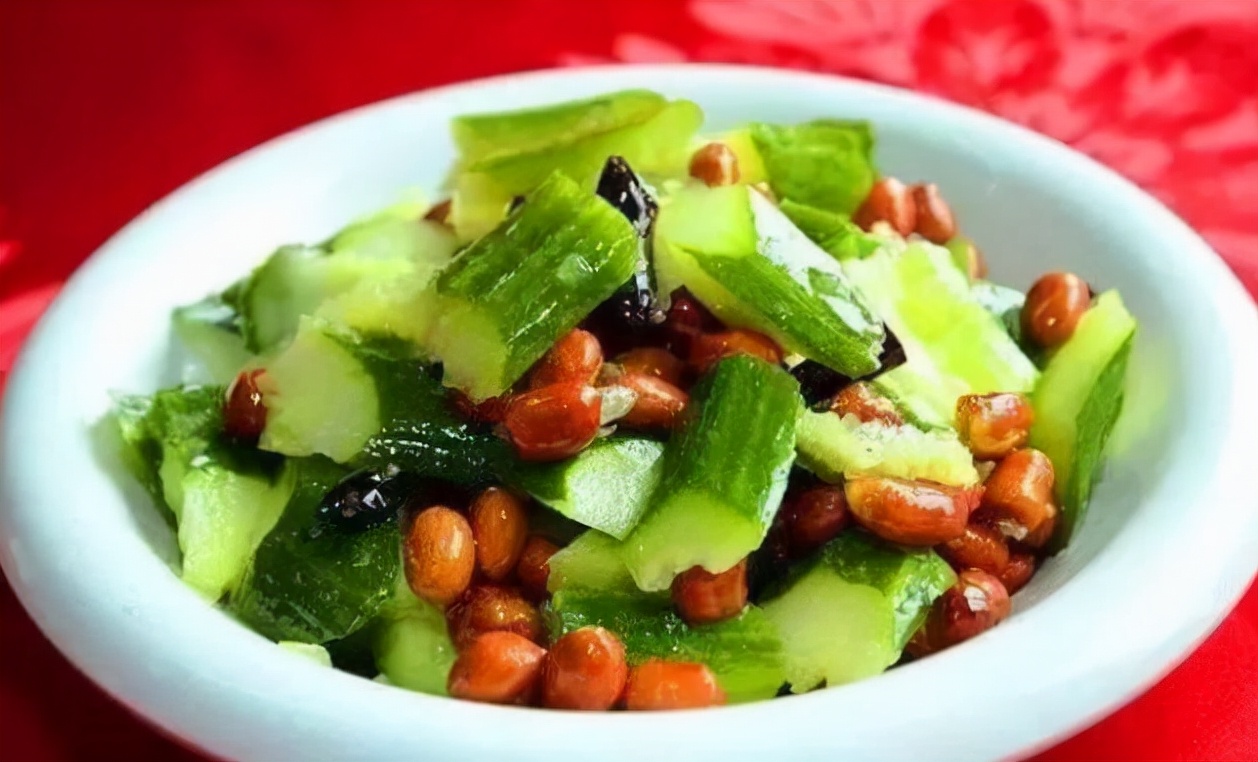 黄瓜的“死对头”或已找到，两者尽量不要一起食用，别不当回事