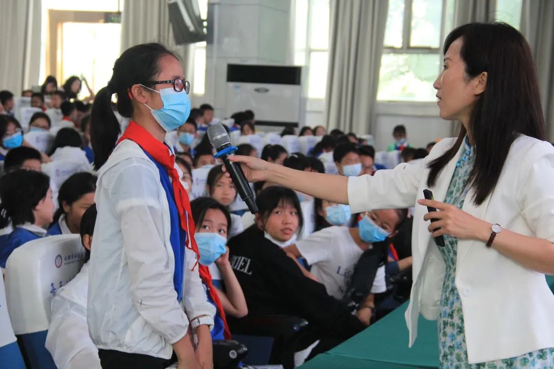 双流区棠湖小学开展“阳光童心，用爱守护”主题系列心理活动