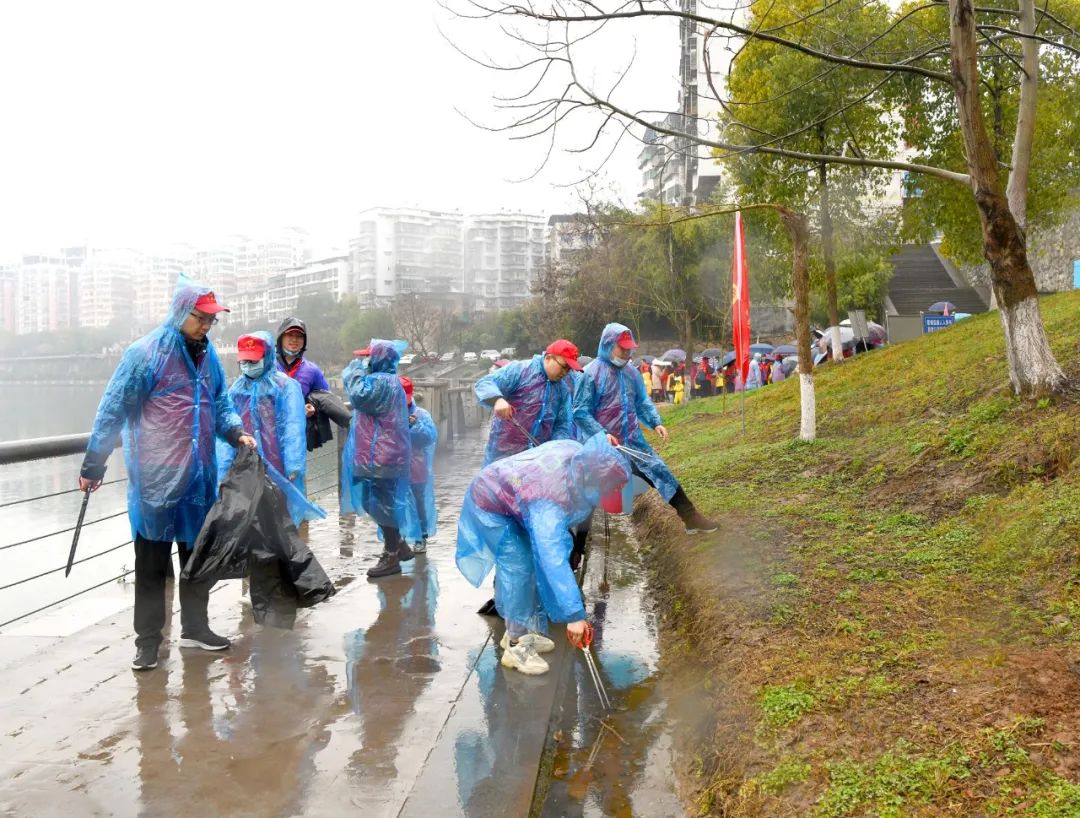 市人大常委会机关参加“3.5”学雷锋志愿服务联合行动