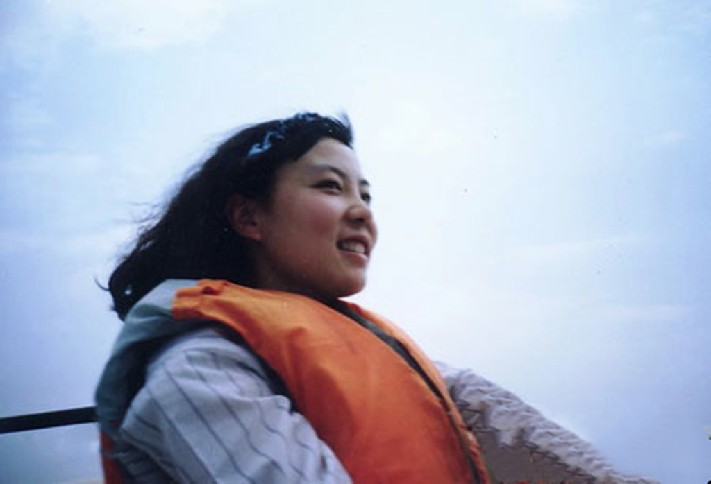 清华才女朱令:离奇"铊中毒"智商永远7岁,姐姐读北大坠崖身亡