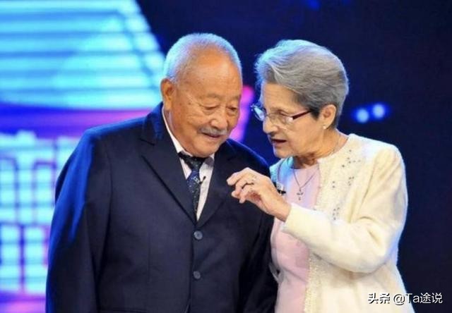26岁法国女孩爱上中国已婚男人，单身苦等55年后，83岁嫁给心上人