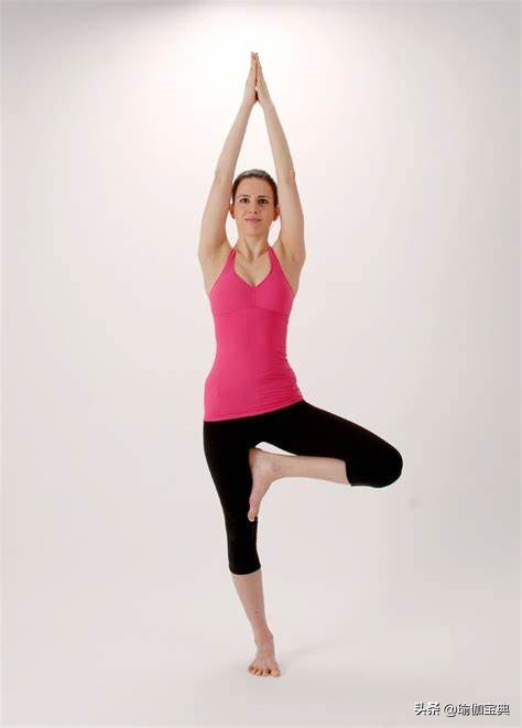 最简单的瑜伽瘦身动作(教你10个瑜伽初学者减肥姿势)