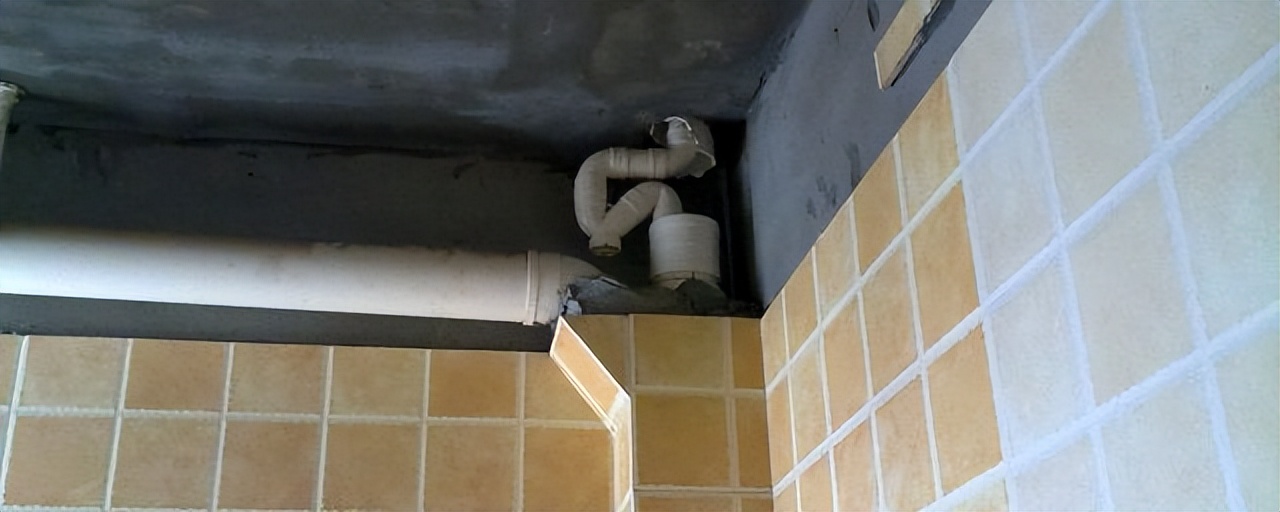 下水管漏水怎么办（下水管漏水是业主维修还是物业维修？处理下水管道漏水有哪些技巧）-趣拿体育